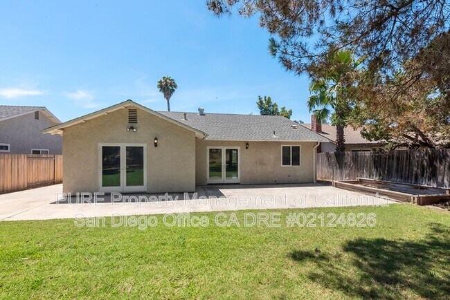 1442 Autumn Woods Pl Escondido, CA 92029 photo 4