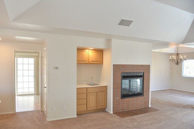 37 Port Royale Rd Coronado, CA 92118 photo 5