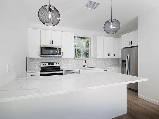 3744 Via De La Bandola San Diego, CA 92173 photo 4