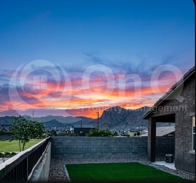 19973 W Rancho Dr photo 2
