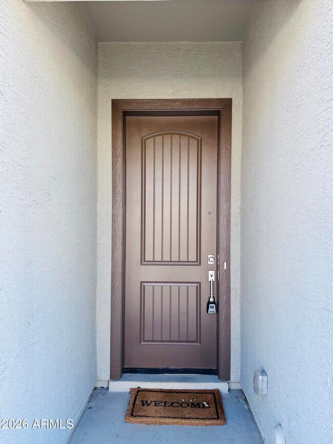 1935 E Wisteria Dr photo 2