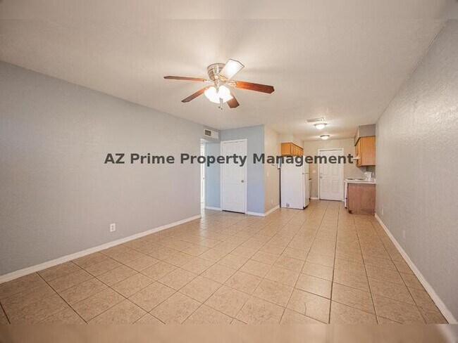 7101 N 36th Ave Phoenix, AZ 85051 photo 4