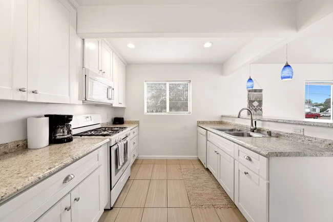 469 Taft Ave El Cajon, CA 92020 photo 4