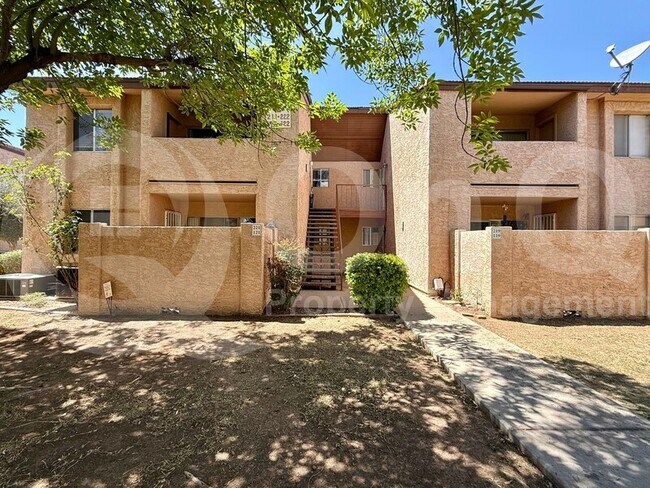 1942 S Emerson Mesa, AZ 85210 photo 2