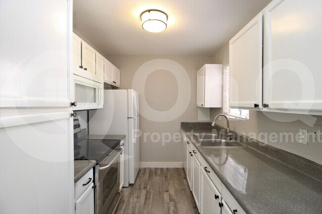 1942 S Emerson Mesa, AZ 85210 photo 4