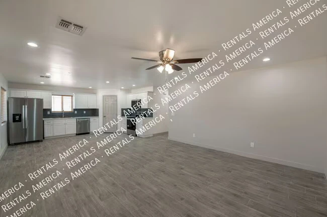 801 E 2nd St Casa Grande, AZ 85193 photo 2