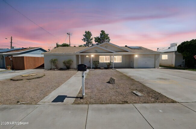 7 S Catalina St Gilbert, AZ 85233 photo 2