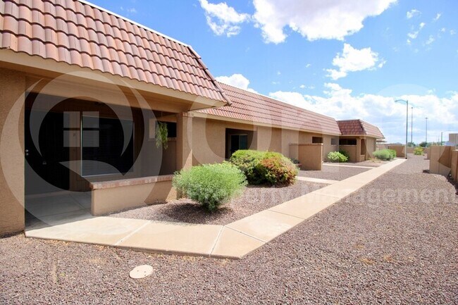 20236 N 6th Dr Phoenix, AZ 85027 photo 2