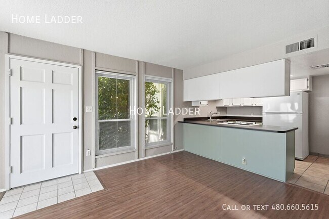 3002 N 70th St Scottsdale, AZ 85251 photo 3