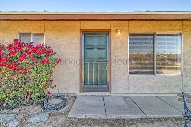 8424 S 9th St Phoenix, AZ 85042 photo 4