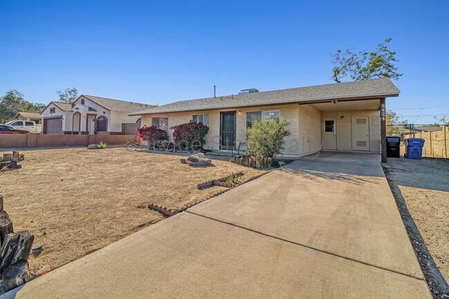 8424 S 9th St Phoenix, AZ 85042 photo 3