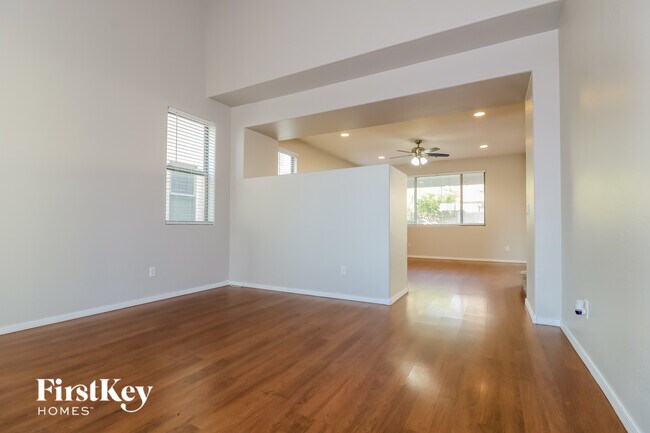 17454 W Banff Ln Surprise, AZ 85388 photo 5