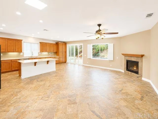 1247 Bellingham Dr Oceanside, CA 92057 photo 2