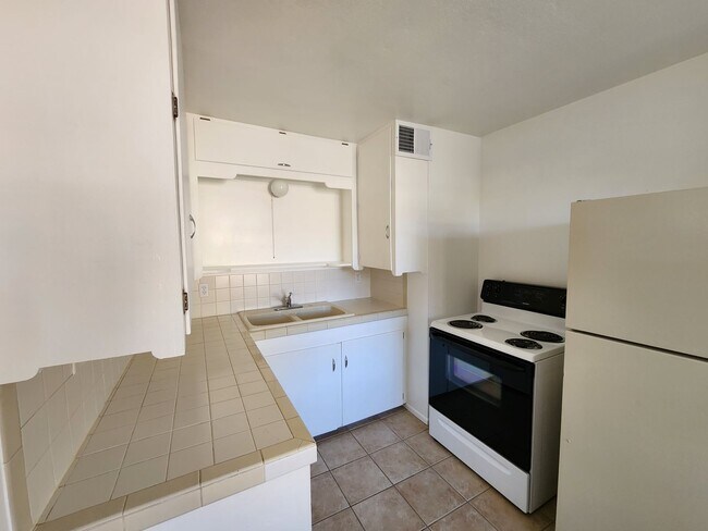 922 S Farmer Ave Tempe, AZ 85281 photo 2