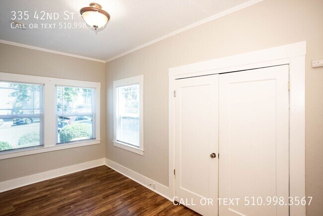 335 42nd St photo 3