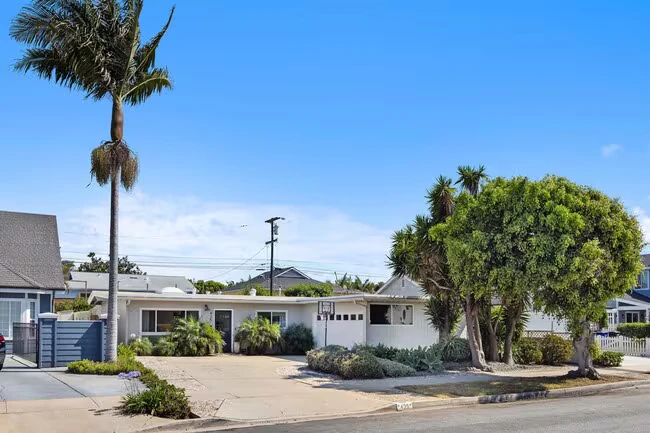 435 Cherry Ave Imperial Beach, CA 91932 photo 3
