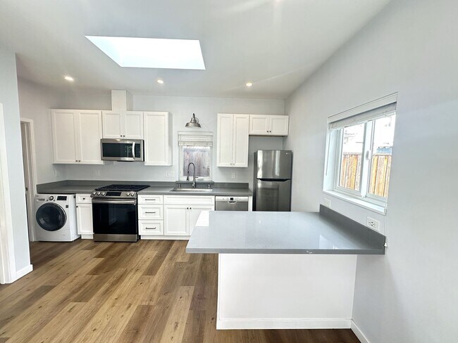 1439 38th Ave unit Unit C photo 3