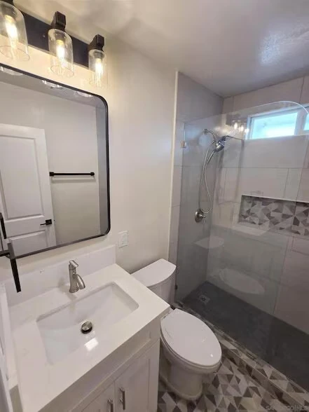 2132 E 5th St National City, CA 91950 photo 2