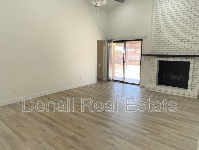 8749 E Belleview St Scottsdale, AZ 85257 photo 5