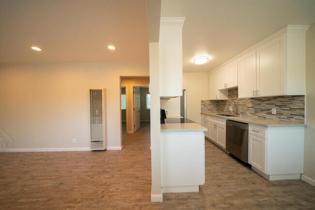 1695 Whitwood Ln Campbell, CA 95008 photo 2