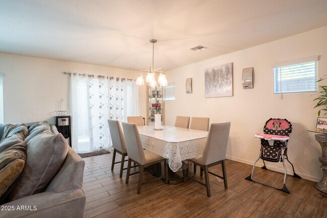 16425 W Latham St Goodyear, AZ 85338 photo 5