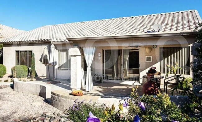 685 W Estrella Dr Gilbert, AZ 85233 photo 4