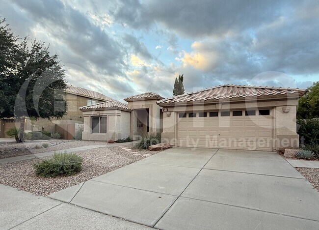 685 W Estrella Dr Gilbert, AZ 85233 photo 3
