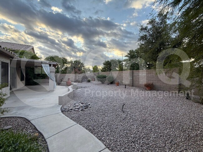 685 W Estrella Dr Gilbert, AZ 85233 photo 5