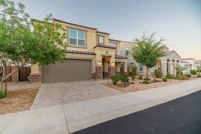 1930 E Robb Ln Phoenix, AZ 85024 photo 2