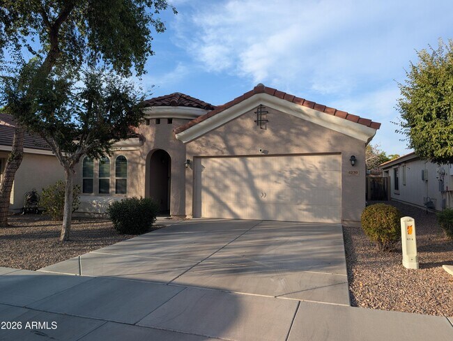 4230 E Sandy Way photo 3