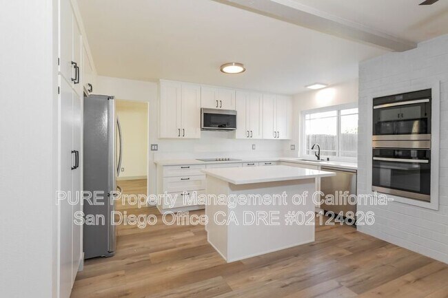 8330 Santa Arminta Ave San Diego, CA 92126 photo 5