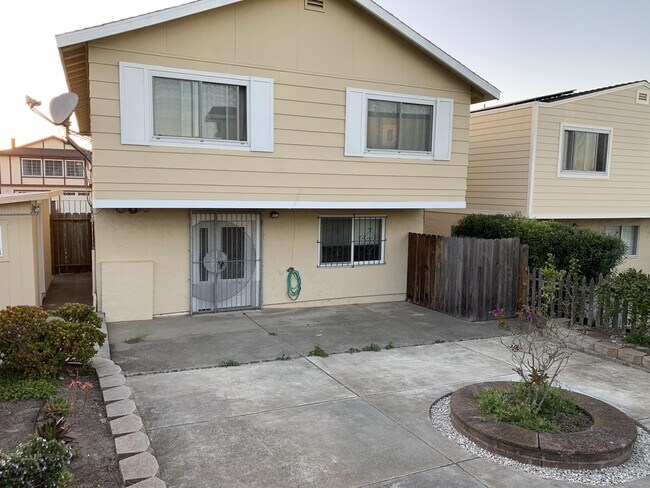 57 Lycett Cir Daly City, CA 94015 photo 4