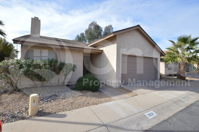 2631 W Hearn Rd Phoenix, AZ 85023 photo 2
