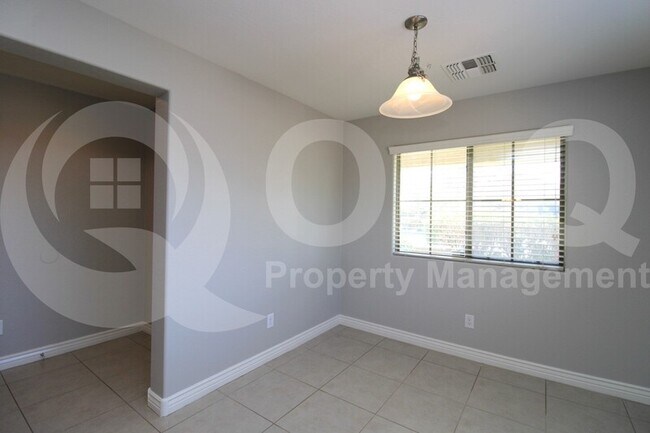 18620 W Larkspur Dr Goodyear, AZ 85338 photo 5