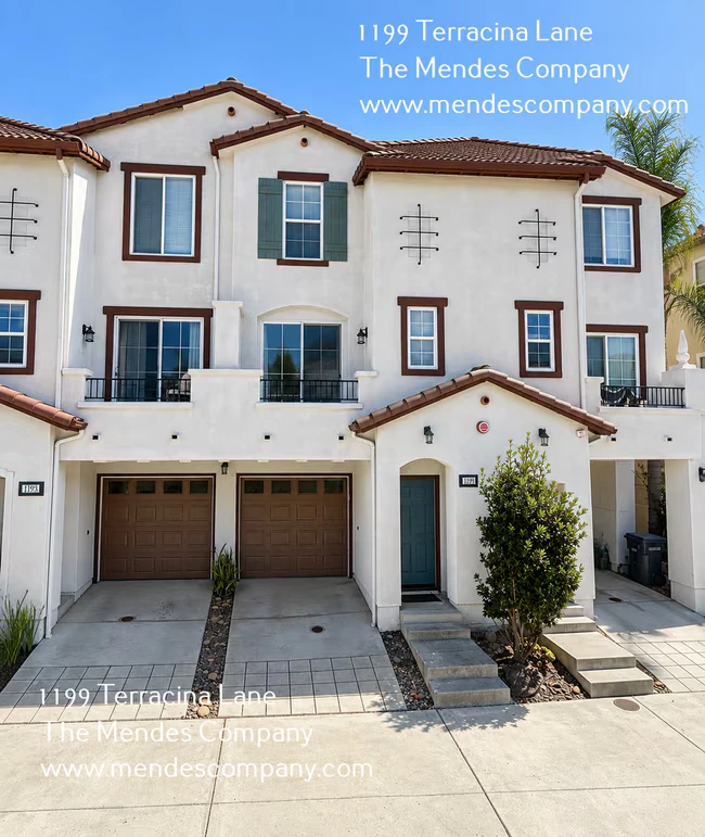 1199 Terracina Ln photo 2