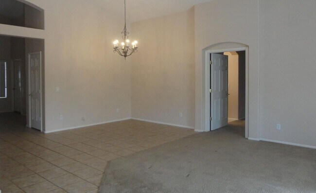 17449 W Mohave St Goodyear, AZ 85338 photo 4