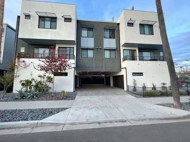 2844 Polk Ave San Diego, CA 92104