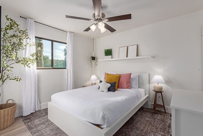 8713 E Osborn Rd Scottsdale, AZ 85251 photo 4
