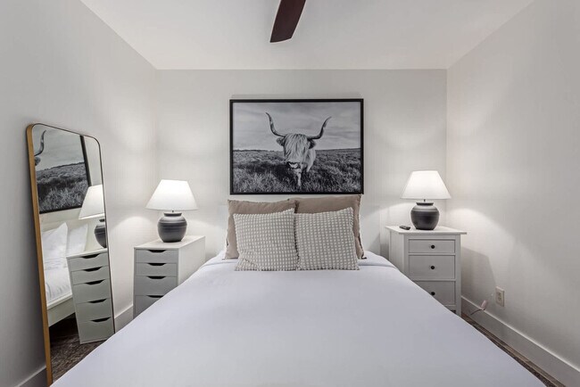 8713 E Osborn Rd Scottsdale, AZ 85251 photo 5