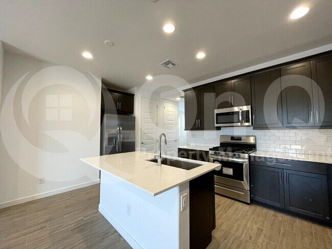 5945 N 89th Dr Glendale, AZ 85305 photo 5