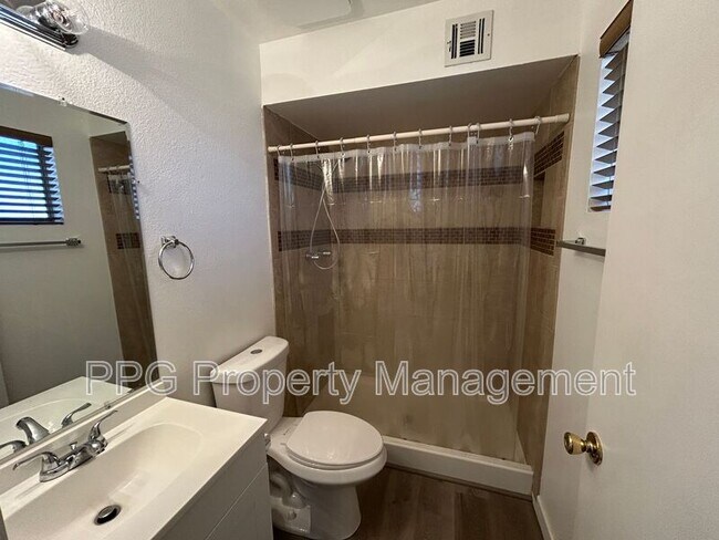 14409 N 45th Ave Glendale, AZ 85306 photo 5