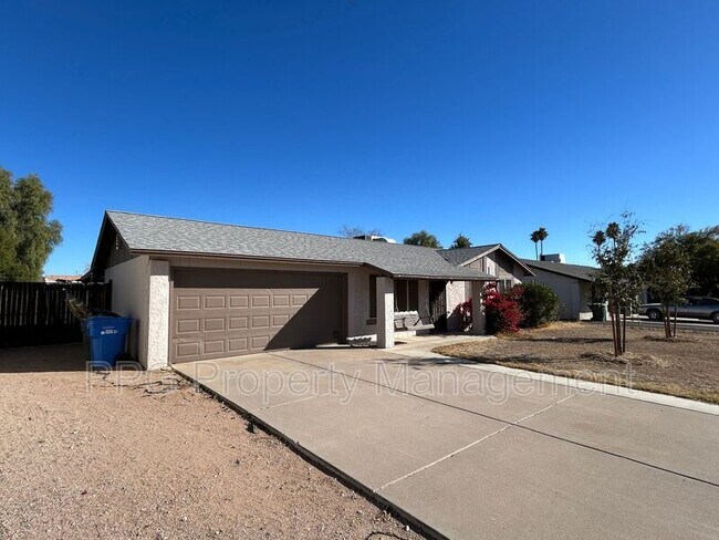 14409 N 45th Ave Glendale, AZ 85306 photo 2