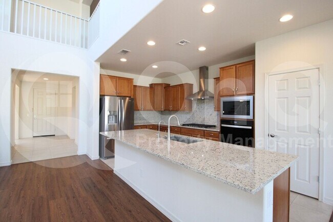 8824 W Luke Ave Glendale, AZ 85305 photo 4