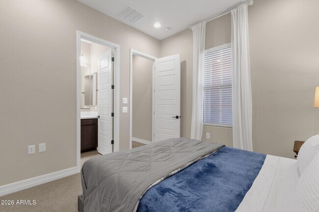 32924 N 73rd Way Scottsdale, AZ 85266 photo 4