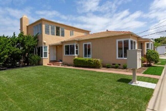 1558-1564 Ebers St San Diego, CA 92107