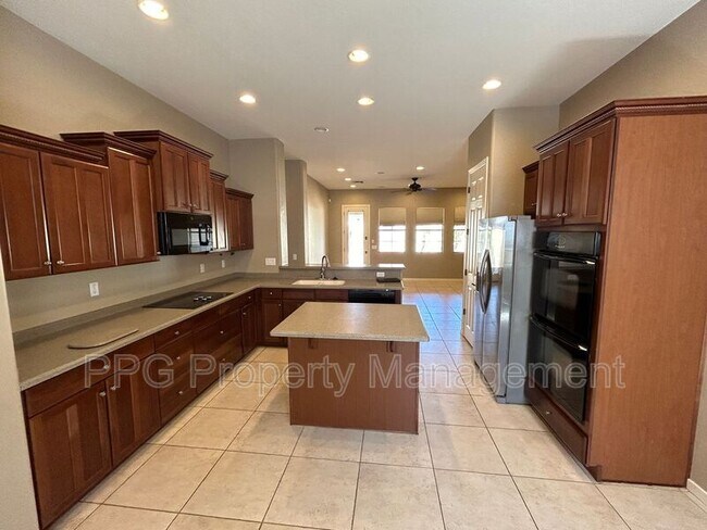 14354 W Monte Vista Rd Goodyear, AZ 85395 photo 4