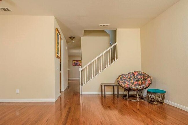 27575 Marian Rd Temecula, CA 92591 photo 5
