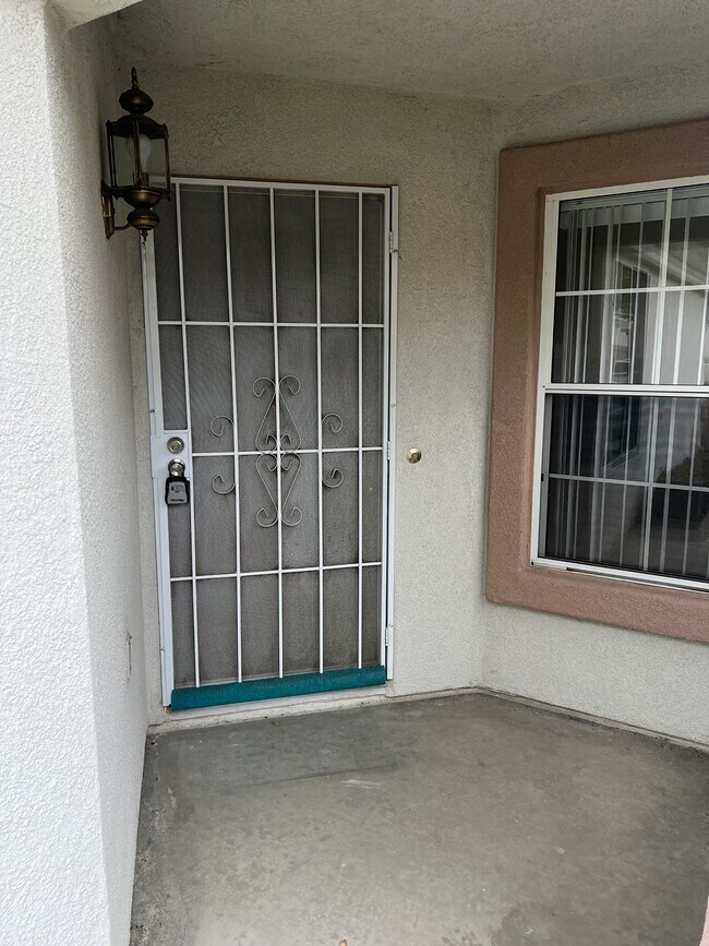 40628 Corte Albara Murrieta, CA 92562 photo 3