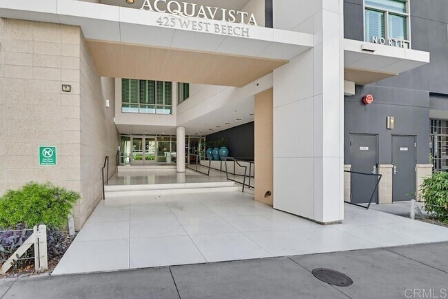 425 W Beech St San Diego, CA 92101 photo 2