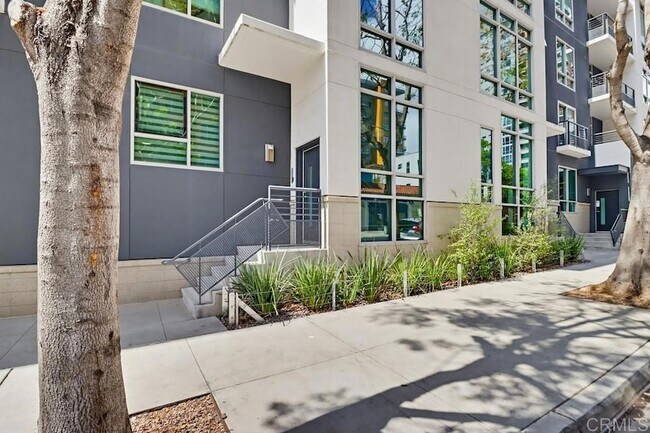 425 W Beech St San Diego, CA 92101 photo 4